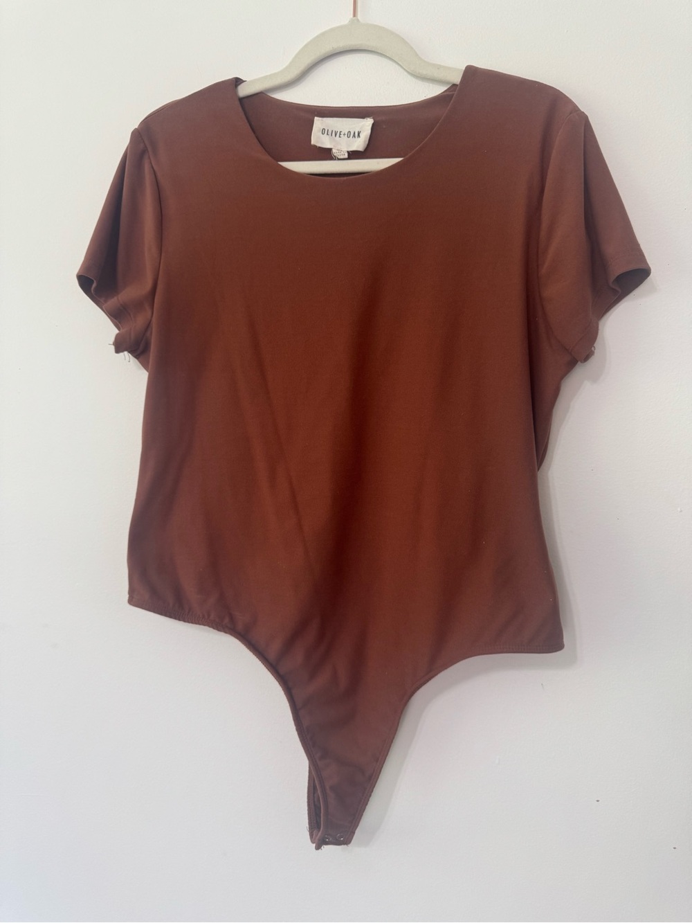 Olive & Oak Rust-Brown Short Sleeve Crew Neck Bodysuit